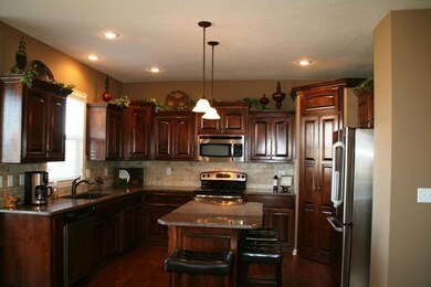 23610 W 93rd St, Lenexa, KS 66227 - photo 3