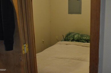 704 SE Quay Ave, Lincoln City, OR 97367 - photo 6
