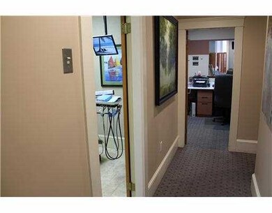 3 Bull St, Newport, RI 02840 - photo 3