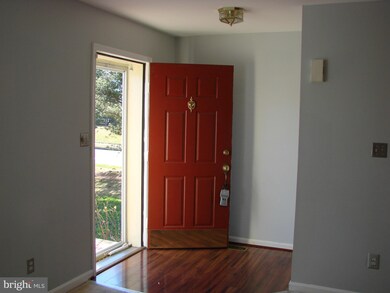 700 Saint Peters Ct, Edgewood, MD 21040 - photo 3