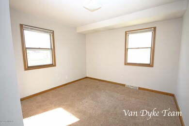 13464 Forest River Ct SE, Lowell, MI 49331 - photo 5