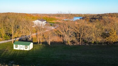 18756 Lakeview Rd, Leon, IA 50144 - photo 5