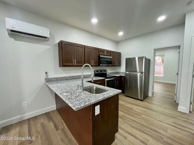 44 N Manning Blvd, Albany, NY 12206 - photo 7