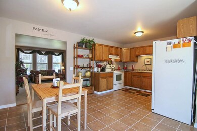 116 Teddy St, Brooklyn, WI 53521 - photo 4