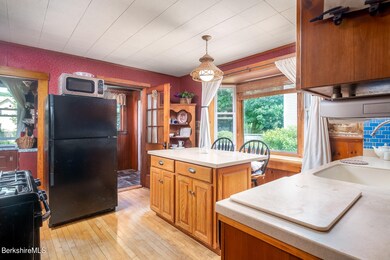 hallkitchen1