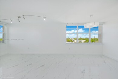 Villa Bay Vista unit 904, Miami Beach, FL 33141 - photo 6