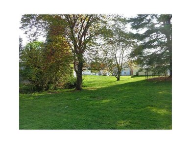 23 Wayne Rd, Woonsocket, RI 02895 - photo 4