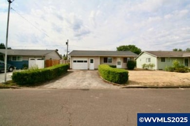 1332 Thompson Rd, Woodburn, OR 97071 - photo 3