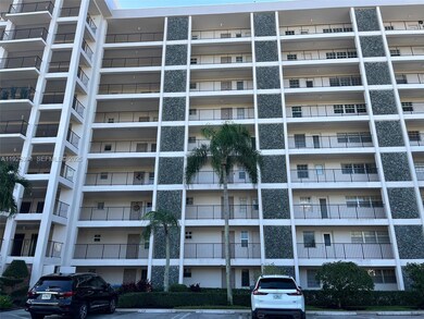 3100 N Palm Aire Dr unit 104, Pompano Beach, FL 33069 - photo 5
