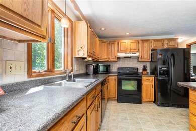 81 Bypass 28, Derry, NH 03038 - photo 6