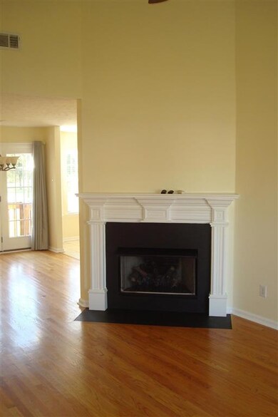 406 S Spring St, Manchester, TN 37355 - photo 3