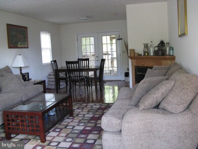 213 Boundary St, Colonial Beach, VA 22443 - photo 4