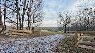 1103 Cowan Rd, Dickson, TN 37055 - photo 4