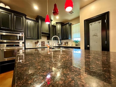 Attractive kitchen to prepare those healthy meals