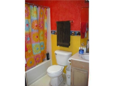 509 Velia Ct, Horizon City, TX 79928 - photo 6