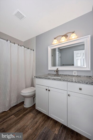 102 Madison St, Frederick, MD 21701 - photo 3