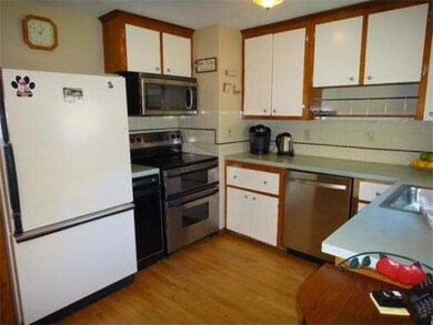 405 Elm St, Framingham, MA 01701 - photo 4