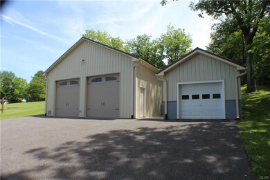 660 S Summit Rd, Bath, PA 18014 - photo 7