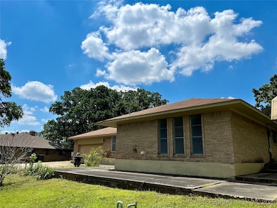 906 Briarwood Place, Durant, OK 74701 - photo 6