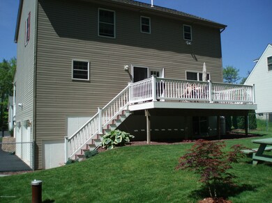 214 Juniper Ln, Drums, PA 18222 - photo 7