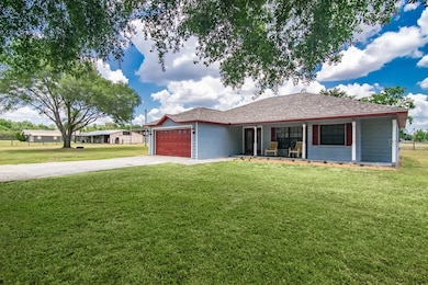 7538 Hackamore Rd, Zephyrhills, FL 33541 - photo 3