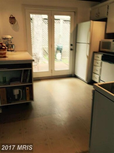 12715 Torrington St, Woodbridge, VA 22192 - photo 4