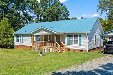 1642 Danny Bell Rd, Asheboro, NC 27205 - photo 3