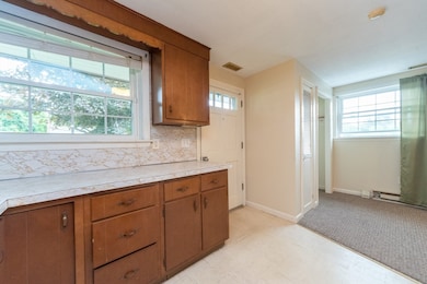 18 Alexander Ave, Clinton, MA 01510 - photo 5