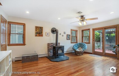 43 Perry Ave, Staten Island, NY 10314 - photo 4