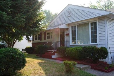 3746 Susan Ln, Brookhaven, PA 19015 - photo 2