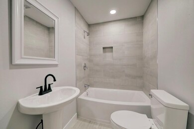 10406 Peachtree St, Houston, TX 77016 - photo 6