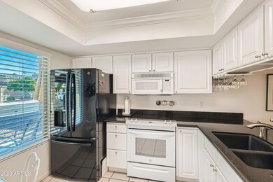 05 Kitchen