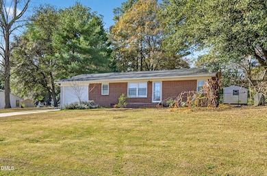 407 N Willow St, Angier, NC 27501 - photo 4