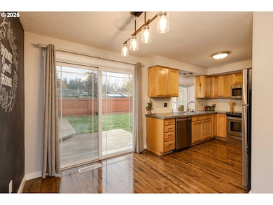 1137 NE 193rd Ave, Portland, OR 97230 - photo 7