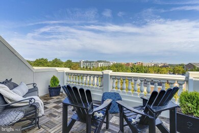 904 Slaters Ln, Alexandria, VA 22314 - photo 2