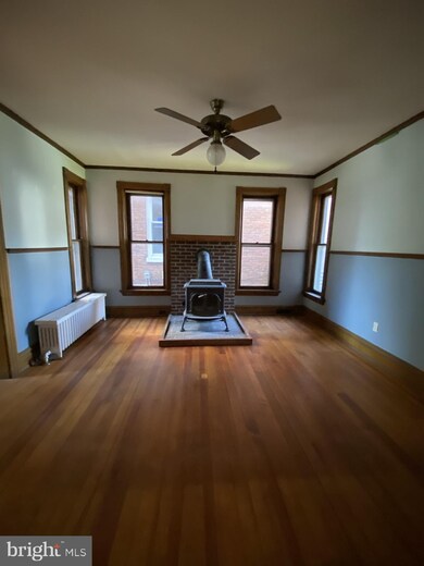 129 N Grant St, Waynesboro, PA 17268 - photo 7