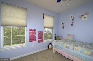 26173 Lands End Dr, Chantilly, VA 20152 - photo 2