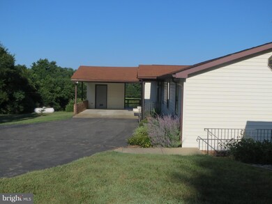 19699 N Snow Hill Manor Rd, Lexington Park, MD 20653 - photo 4