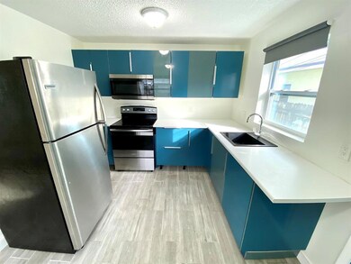 3415 Broadway unit 4, West Palm Beach, FL 33407 - photo 3