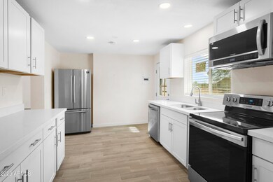 2045EFoothill009