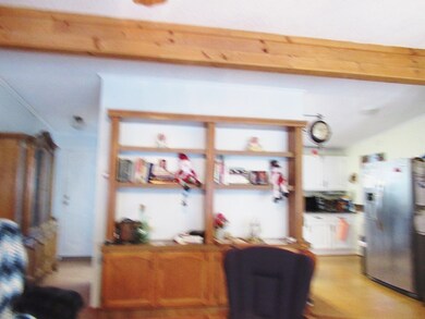 115 Champagne Rd, Gardner, MA 01440 - photo 4