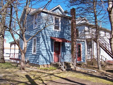 563 Ann St, Stroudsburg, PA 18360 - photo 3