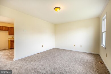 1992 Ashley Dr, Chambersburg, PA 17201 - photo 3