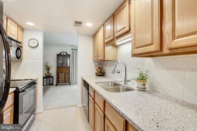 13963 Baton Rouge Ct, Centreville, VA 20121 - photo 7