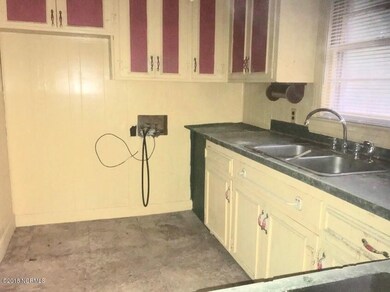 629 Powell dr kitchen 3 1010