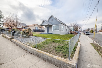 246 N Delaware Ave, Wenatchee, WA 98801 - photo 4