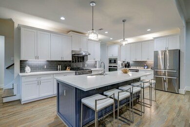 522 Azaleadell Dr, Houston, TX 77018 - photo 7