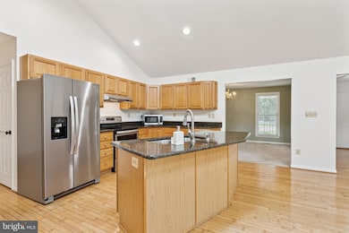 14610 Balsam Ct, Swan Point, MD 20645 - photo 2