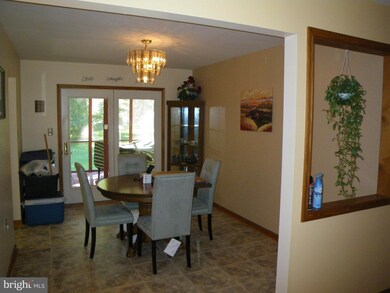 1052 Coldspring Rd, Fayetteville, PA 17222 - photo 4