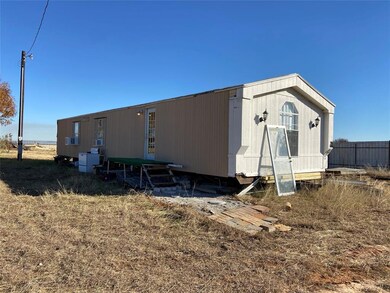 319 Fm 2048, Boyd, TX 76023 - photo 2